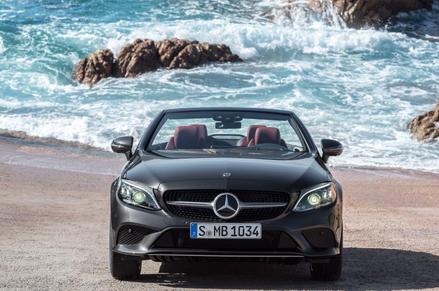  Mercedes-Benz C300 Avantgarde Cabriolet (A205) 2018 года  (WW) (фото 24 из 30)
